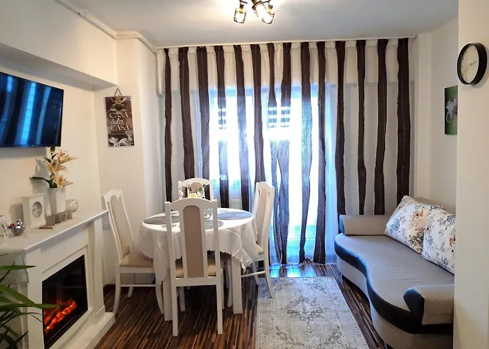 Fleur De Lys * Brasov