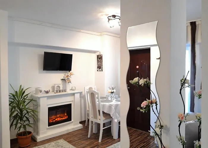 Fleur De Lys * Brasov